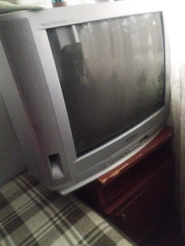 Телевизор кинескопный (CRT) Samsung, серебристый корпус. Основные