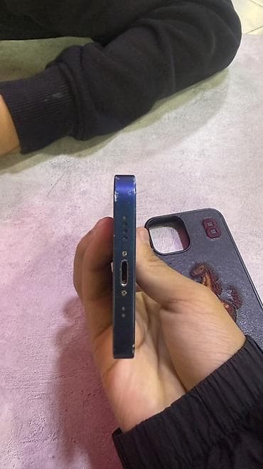 x 256: IPhone 12, 64 ГБ, Синий, Чехол, 70 % — 3