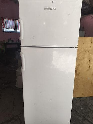 недорогой инверторный кондиционер: Холодильник Beko, Б/у, Двухкамерный — 1