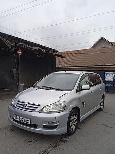 corolla: Toyota Ipsum: 2002 г., 2 л, Механика, Дизель, Минивэн — 1