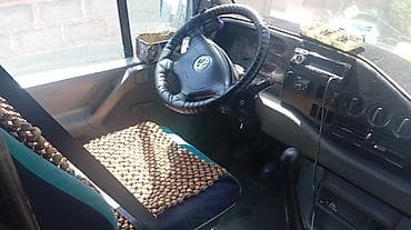 прицеп лехковой: Автобус, Volkswagen, 2004 г., 2.9 л, до 15 мест — 1