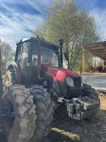 Тракторы Zoomlion: Модель 904, Б/у, 2011 г., Трактор с другими агрегатами — 2