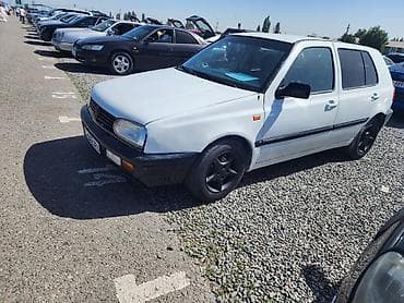 Унаа: Volkswagen Golf: 1993 г., 1.8 л, Кол менен иштөөчү, Бензин, Хетчбек — 1