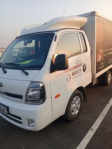 сиденья на авто: Kia — изотермический рефрижератор - Марка/модель: Kia (кабина — 7