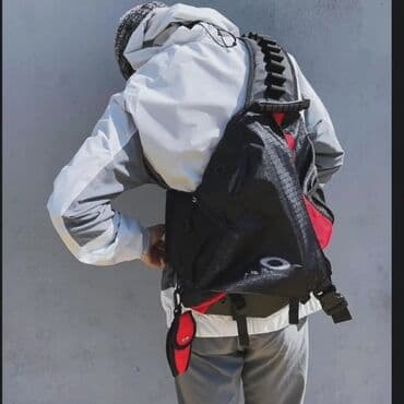 арбизный пистолеты: Сумка‑слинг Oakley для активного отдыха - Ассиметричная конструкция с — 11