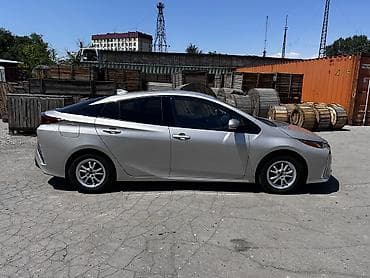 byd e2 2019: Toyota Prius: 2020 г., 1.8 л, Автомат, Гибрид, Лифтбек — 2