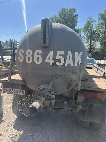 бак на 210: ГАЗ : 1990 г., Бензин — 9