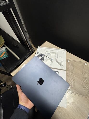 macbook pro m2: Ноутбук, Apple, 8 ГБ ОЗУ, Apple M2, 13.3 ", Для несложных задач, память SSD — 1