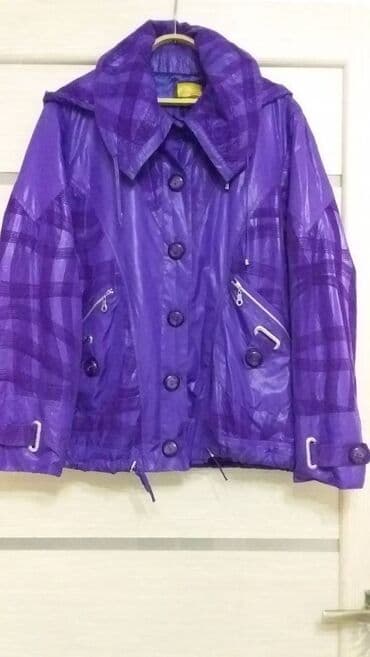 спортивное оборудование: Куртка лёгкая, ветровка. Цвет фиолетовый, размер 50-52. Цена 250 сом — 1