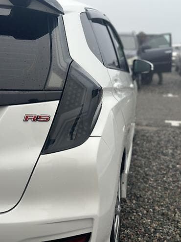 пожеро спорт: Honda Fit: 2020 г., 1.5 л, Вариатор, Бензин, Хэтчбэк — 2