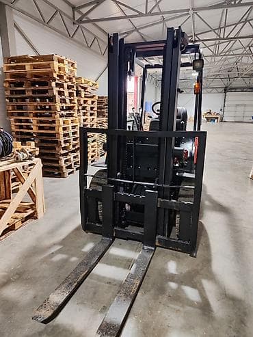 ez 30: Погрузчик, Колесный, Вилочный — 2