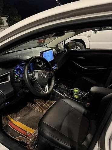 coroll: Toyota Corolla: 2022 г., 1.8 л, Вариатор, Гибрид, Седан — 5
