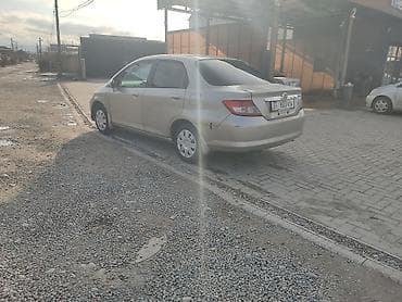 Honda City: 2004 г., 1.5 л, Кол менен иштөөчү, Бензин, Седан