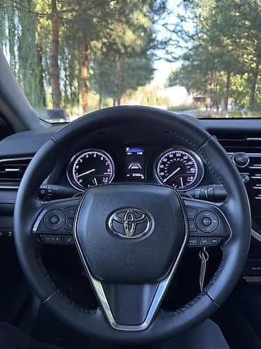 Toyota Camry: 2020 г., 2.5 л, Автомат, Бензин, Седан — 8