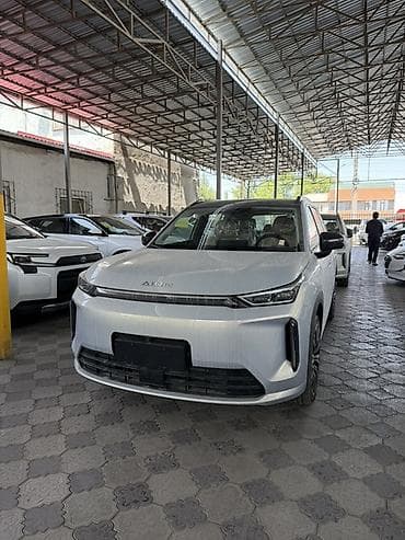 китайский машина электромобиль: Электромобиль Aion i60 кроссовер) — 1