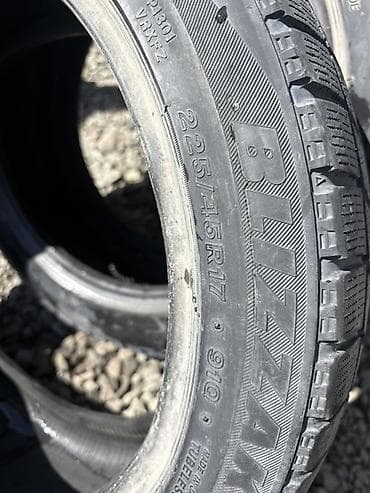 зимние шины 17: Шины 225 / 45 / R 17, Зима, Комплект, Bridgestone — 2