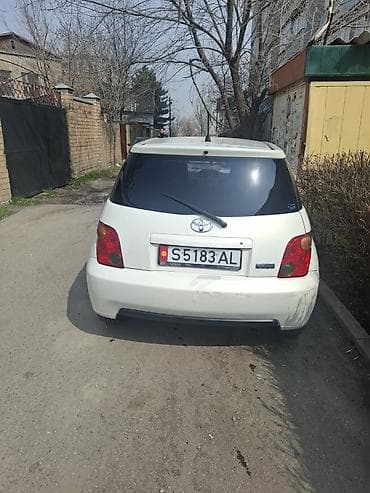 японский машына: Toyota Ist: 2003 г., Автомат, Бензин, Хэтчбэк — 7
