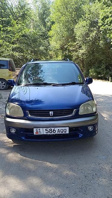 тарзан машина: Toyota Raum: 2000 г., 1.3 л, Автомат, Бензин, Минивэн — 1