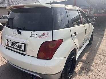 Транспорт: Toyota Ist: 2003 г., 1.5 л, Автомат, Бензин, Хэтчбэк — 4