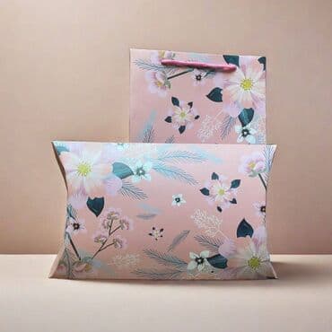 Гирлянды: Подарочные коробки и пакеты - Универсальная упаковка для подарков — 3