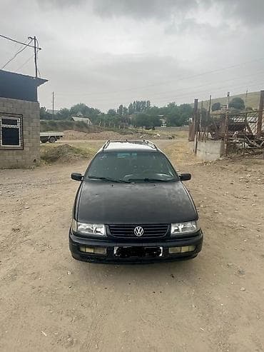 Volkswagen Passat: 1993 г., 2 л, Механика, Бензин, Универсал — 2