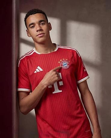 Футболки: Мужская футболка, S, M, L, Adidas, Новый, цвет - Красный, Платная доставка — 2