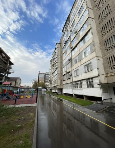 сдам частный дом без посредников рядом просп жибек жолу бишкек: 2 комнаты, 53 м², 106 серия, 4 этаж, Косметический ремонт — 3