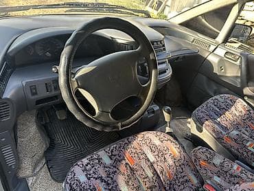 mark ll: Toyota Previa: 1992 г., 2.4 л, Механика, Бензин, Минивэн — 10