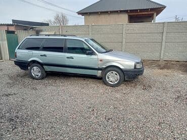 Volkswagen Passat: 1989 г., 1.8 л, Механика, Универсал