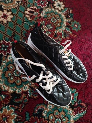 немецкая обувь бишкек фото: Кроссовки, 40, Gucci, Новый, цвет - Черный, Самовывоз — 3