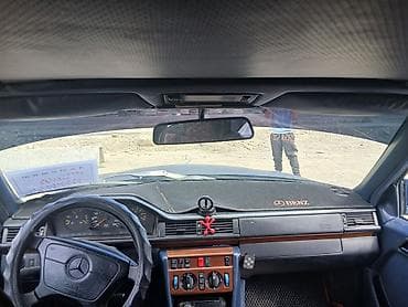 мер: Mercedes-Benz W124: 1993 г., 2.8 л, Автомат, Бензин, Седан — 6