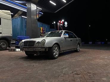 honda e: Mercedes-Benz E-Class: 1995 г., 2.2 л, Механика, Бензин, Седан — 6