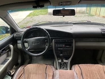 Унаа: Audi 100: 1995 г., 2 л, Кол менен иштөөчү, Бензин, Седан — 3