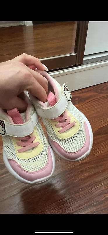 Балдардын кийим-кечелери жана бут кийимдери: Детские кроссовки Hello Kitty - Размер: EUR 29 (на размер стопы 18 — 8