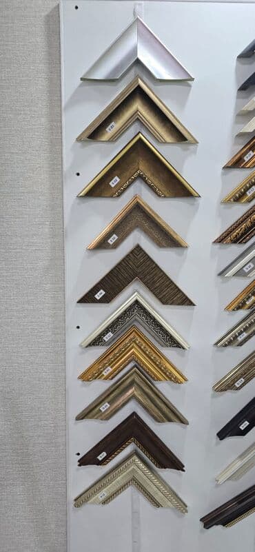 зеркала для студии: В наличии Зеркало с темно-коричневой рамой, рамка ПВХ Ширина рамки — 11