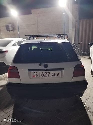 Унаа сатуу: Volkswagen Golf: 1997 г., 1.8 л, Кол менен иштөөчү, Бензин, Хетчбек — 4