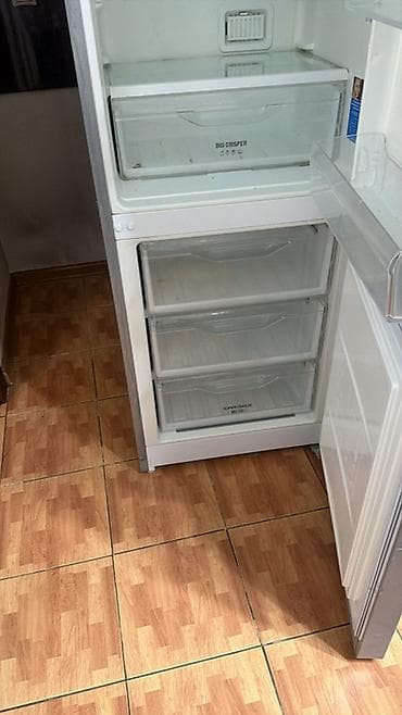 fridge: Холодильник Indesit, Двухкамерный — 3