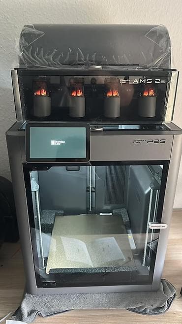 Срочно продаю Bambu Lab P2S с модулем автоматической подачи филамента