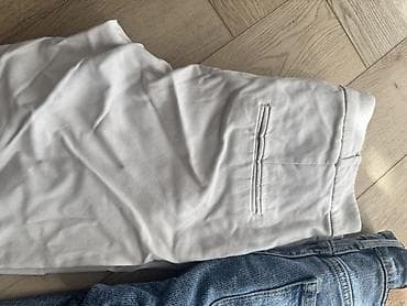 джинсы mango: Комплект из двух пар брюк/джинсов: За 2 брючки 700 сом состояние — 6