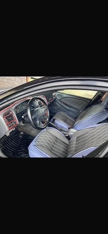 противотуманники ипсум: Toyota Avensis: 1999 г., 2 л, Механика, Газ, Седан — 7