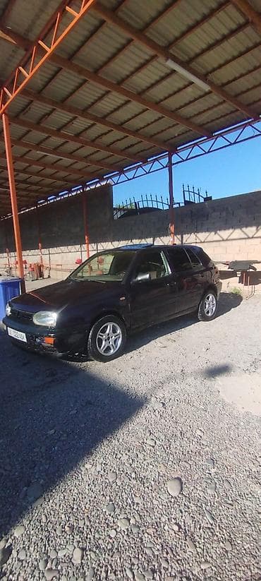 140 280: Volkswagen Golf: 1995 г., 1.8 л, Механика, Бензин, Хэтчбэк — 2