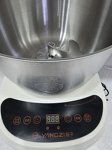 блендер для мяса: Электрическая тестомесильная машина YANGZI - Назначение: замес — 4
