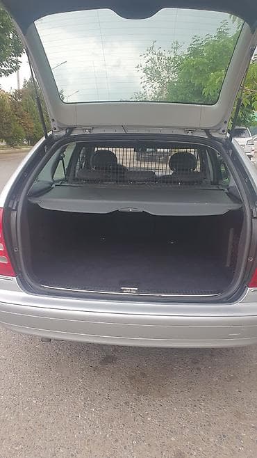 шторка на мерс: Mercedes-Benz C-Class: 2002 г., Автомат, Универсал — 7