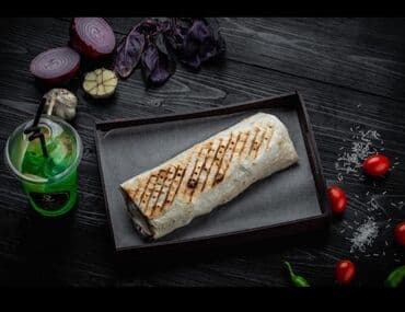 готовые дома из клееного бруса: Требуется повар 🧑‍🍳 график 5/2 С опытом знание готовить шаурму и — 2