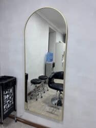 визажное кресло: Срочно продаю ОБОРУДОВАНИЕ ДЛЯ САЛОНА Мойка для волос - 28000 тумба — 3