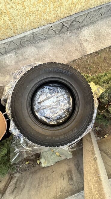 шины для хово: Шины 265 / 65 / R 17, Зима, Б/у, Комплект, Внедорожные (АТ/МТ), Hankook — 2