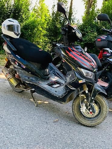 ducati мопед: Макси-скутер M8, 125 куб. см, Бензин, Б/у, В рассрочку — 2