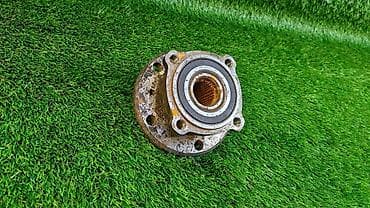 2 gz: Ступица заднего колеса Е65 6 765 566 Год 2004 В отличном состоянии — 1