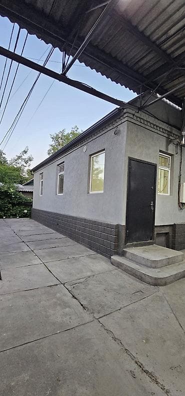 сарский село: Продаётся добротный кирпичный дом 60 кв.м на участке 3сотки в районе — 3