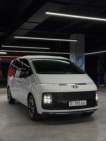 звездное небо в машине купить: Hyundai Staria: 2022 г., Минивэн — 3